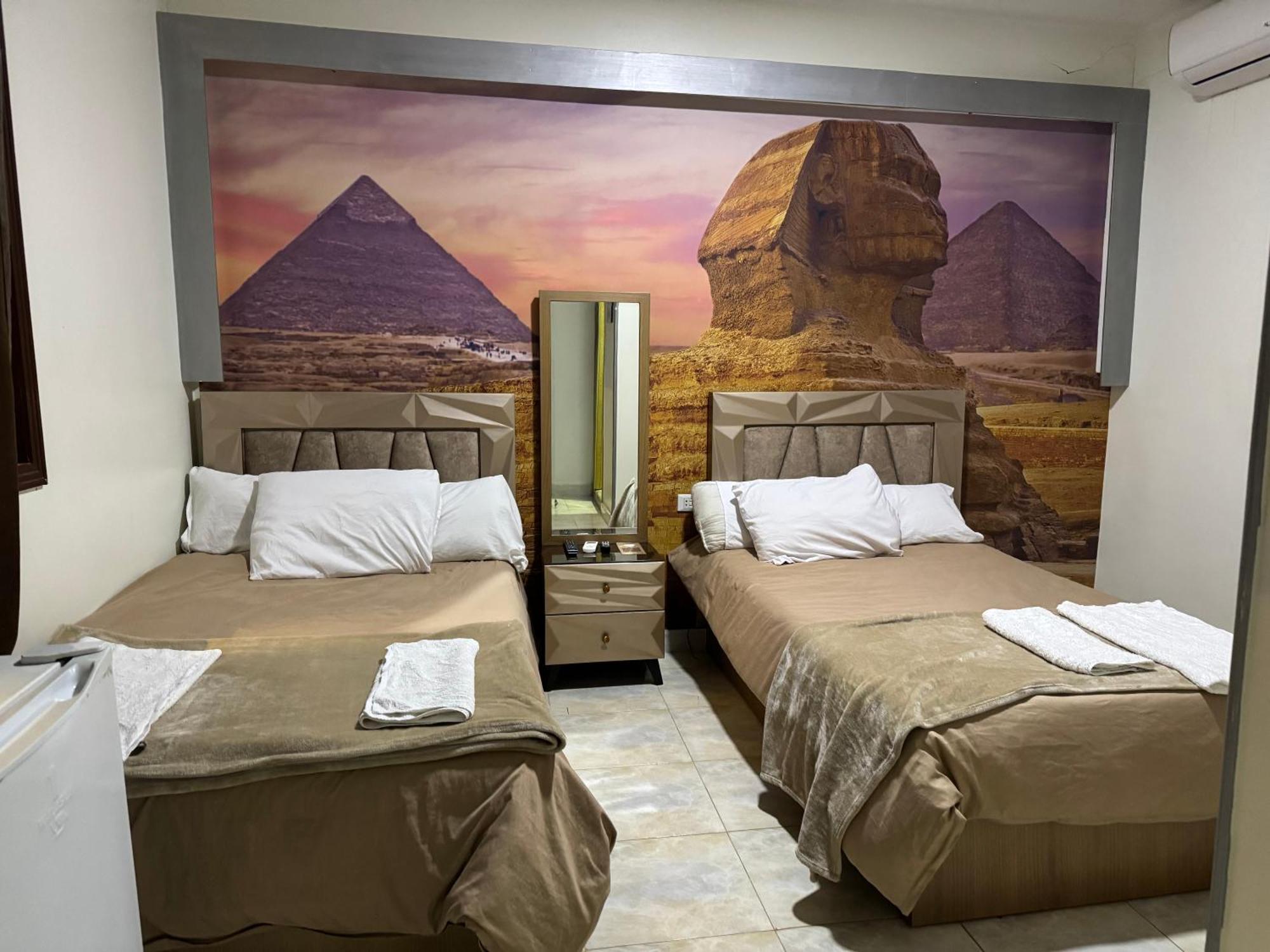 Nefertiti Pyramids View Cairo Exterior foto