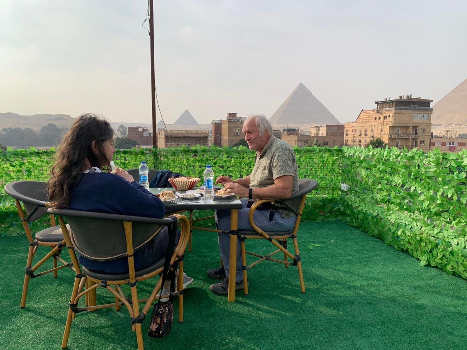 Nefertiti Pyramids View Cairo Exterior foto