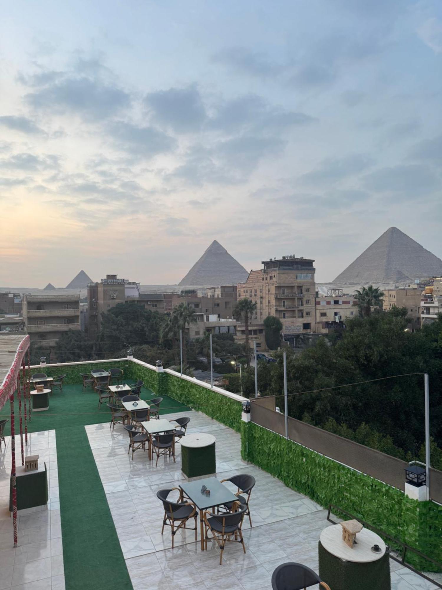 Nefertiti Pyramids View Cairo Exterior foto